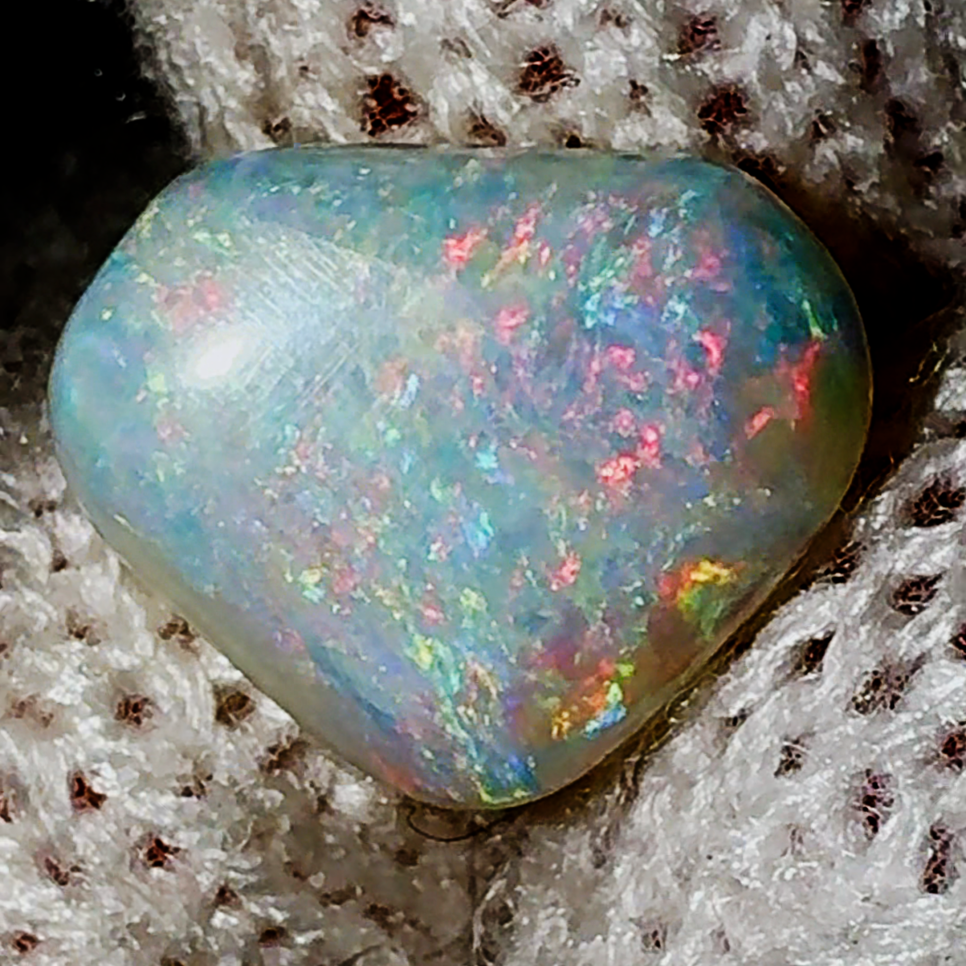1.80 ct Freeform Coober Pedy Solid Opal