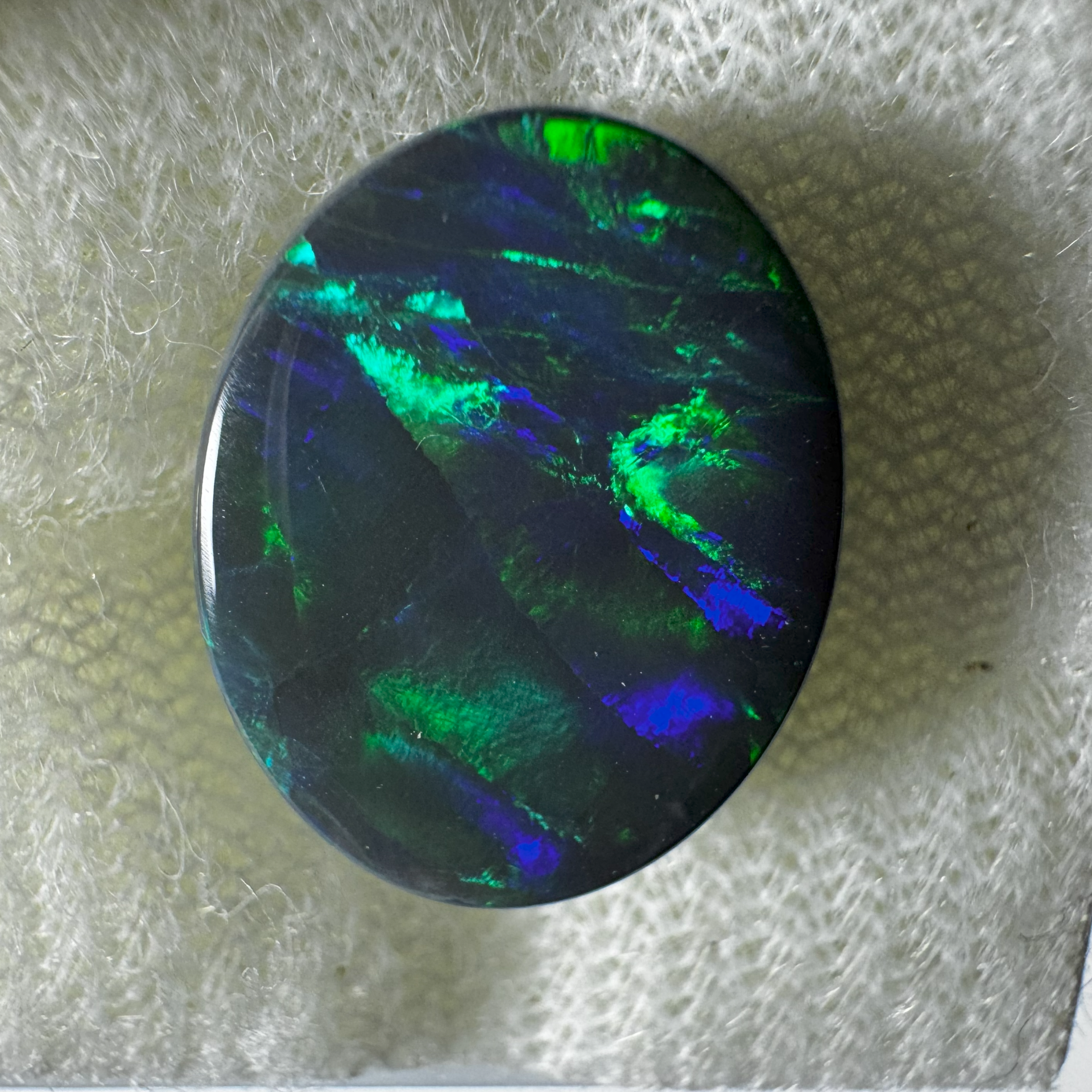 8.12 ct Exquisite Black Opal (N1, B1)