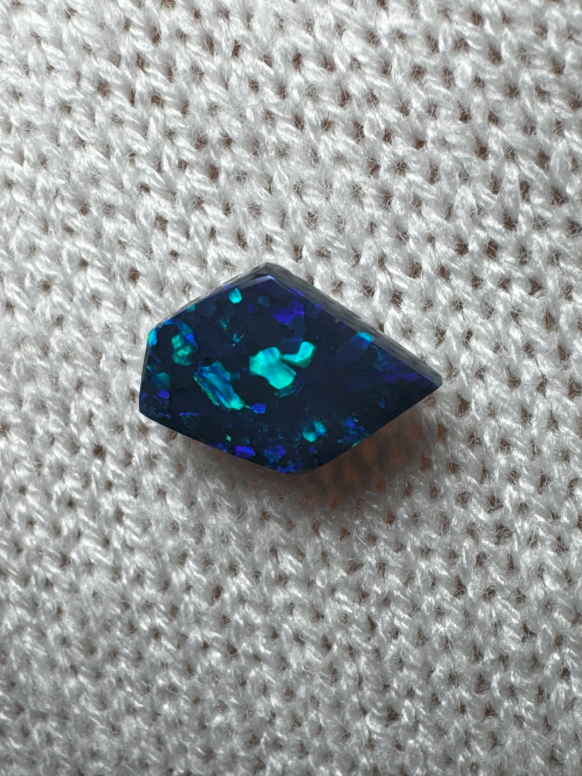 2.20 ct Freeform Black Opal - Image 3