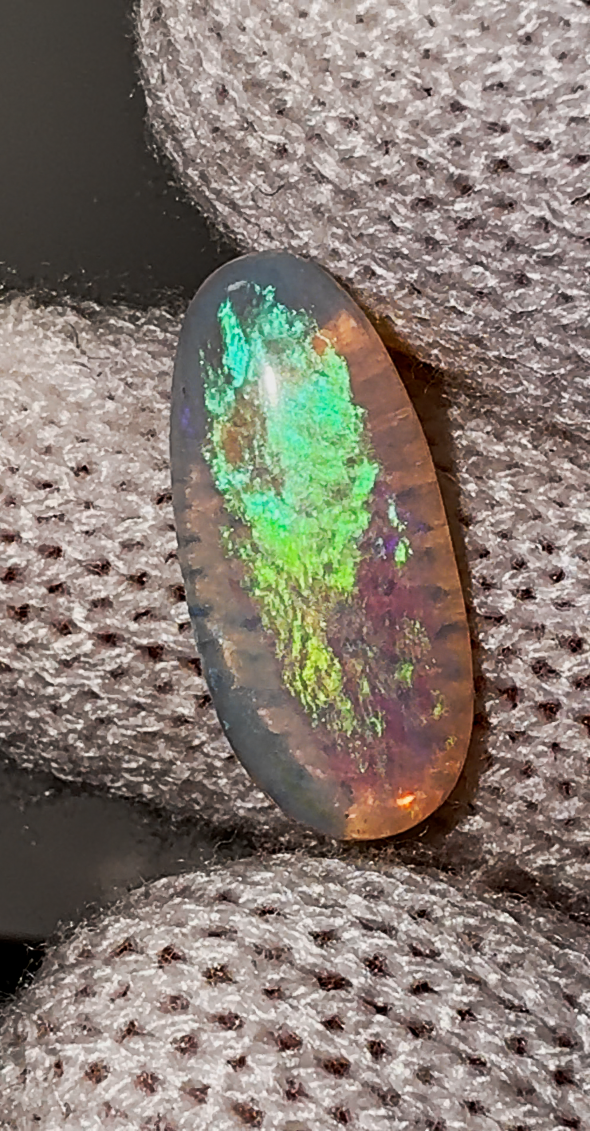 2.70 ct Oval Crystal Opal