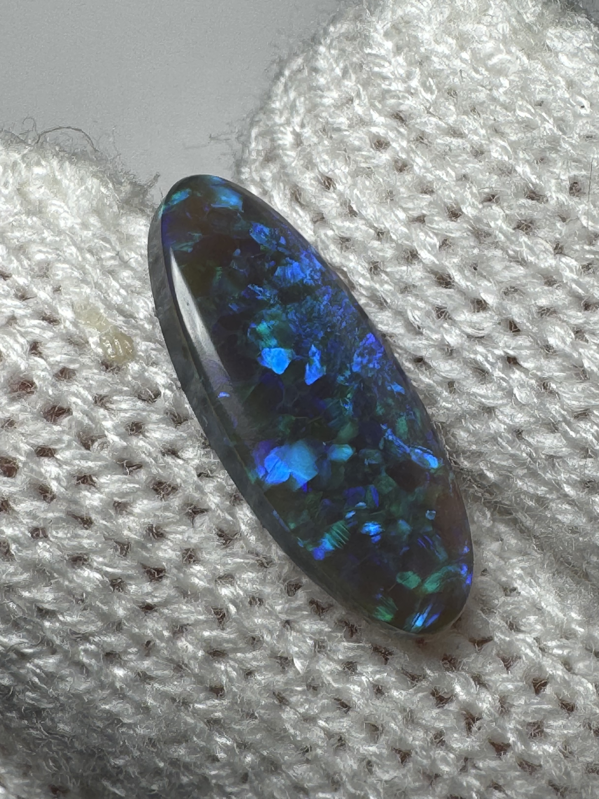 3.10 ct Oval Black Opal - Image 3