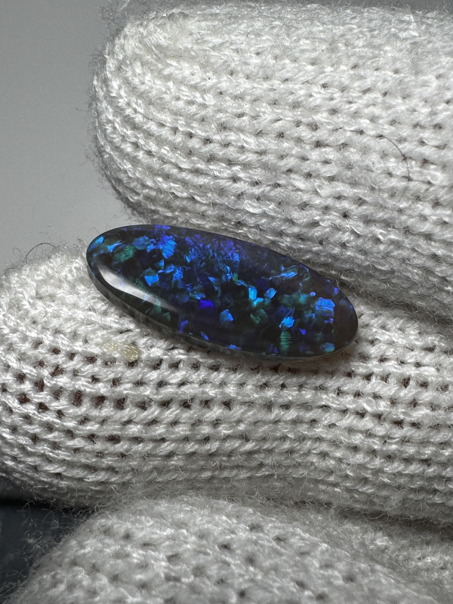 3.10 ct Oval Black Opal - Image 4