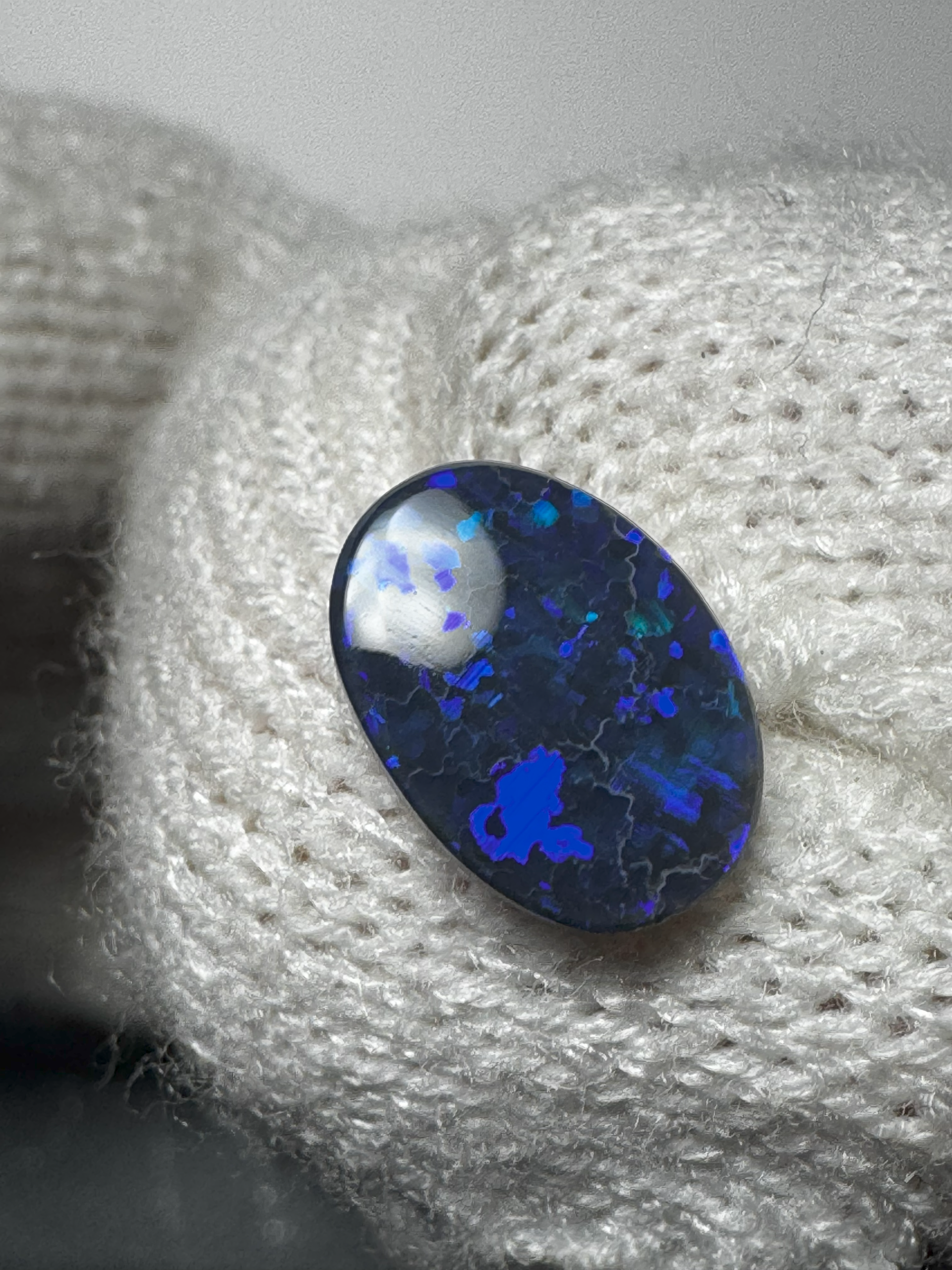 2.44 ct Oval Black Opal - Image 4
