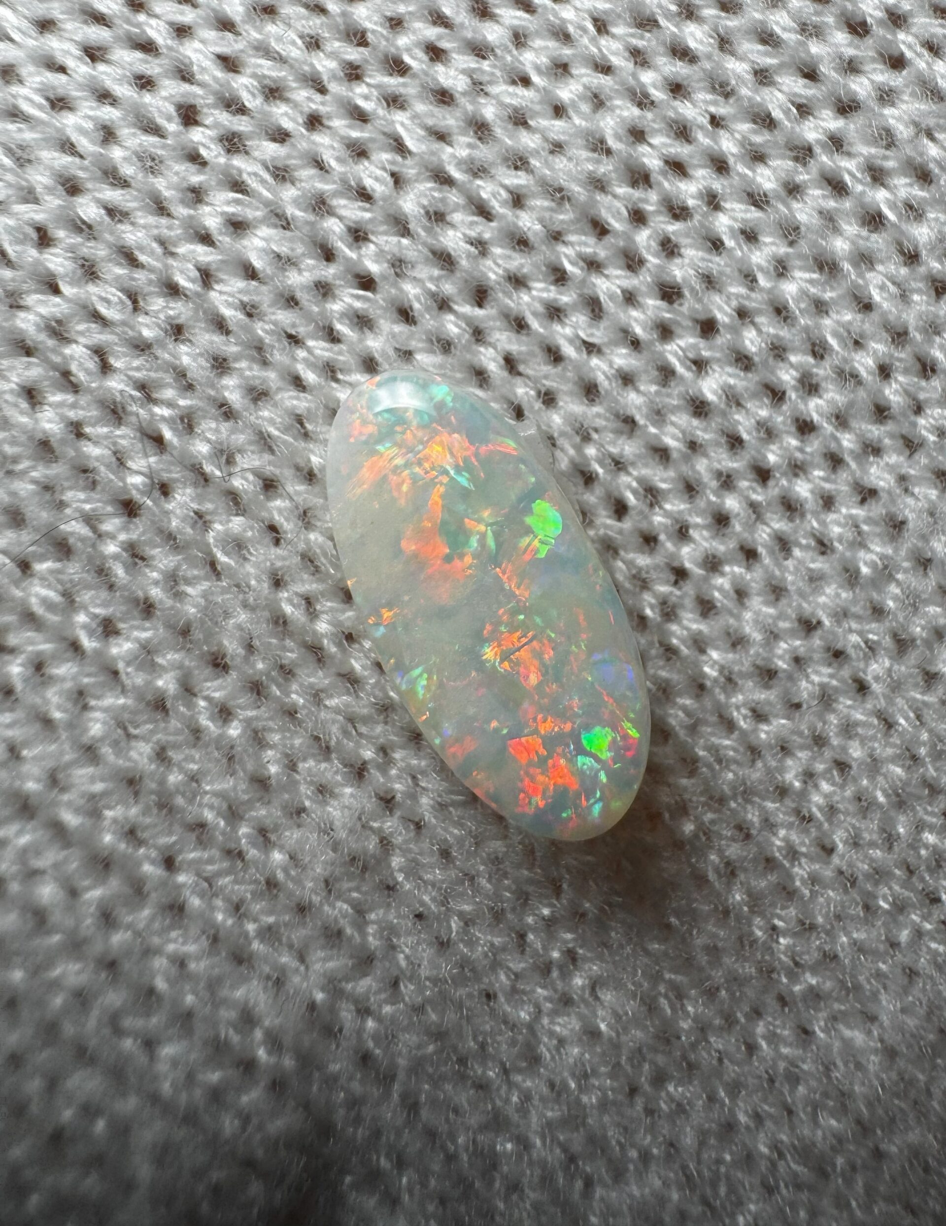 1.800 ct Oval Crystal Opal - Image 4